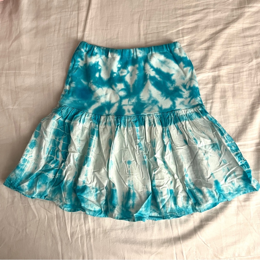 Girl’s Size M Skirt （Stretch Waist)